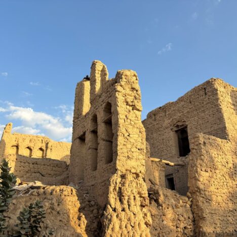 Beautiful Nizwa Fort, Castle & Gardens