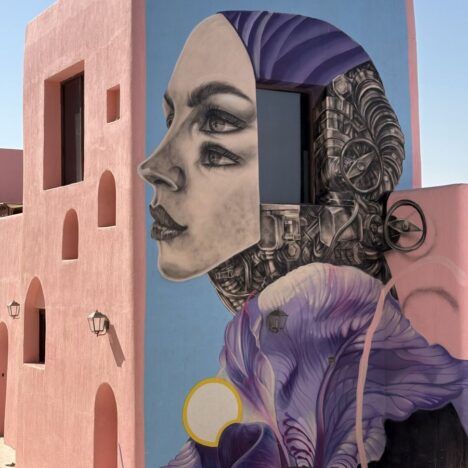 Souq Waqif & the Beautiful Corniche in Doha