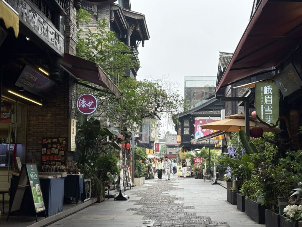 My First Impressions of Chengdu China
