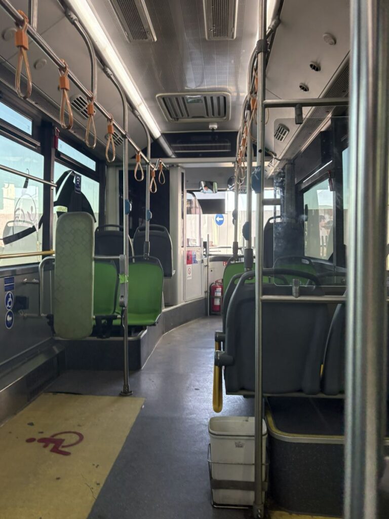 Bus