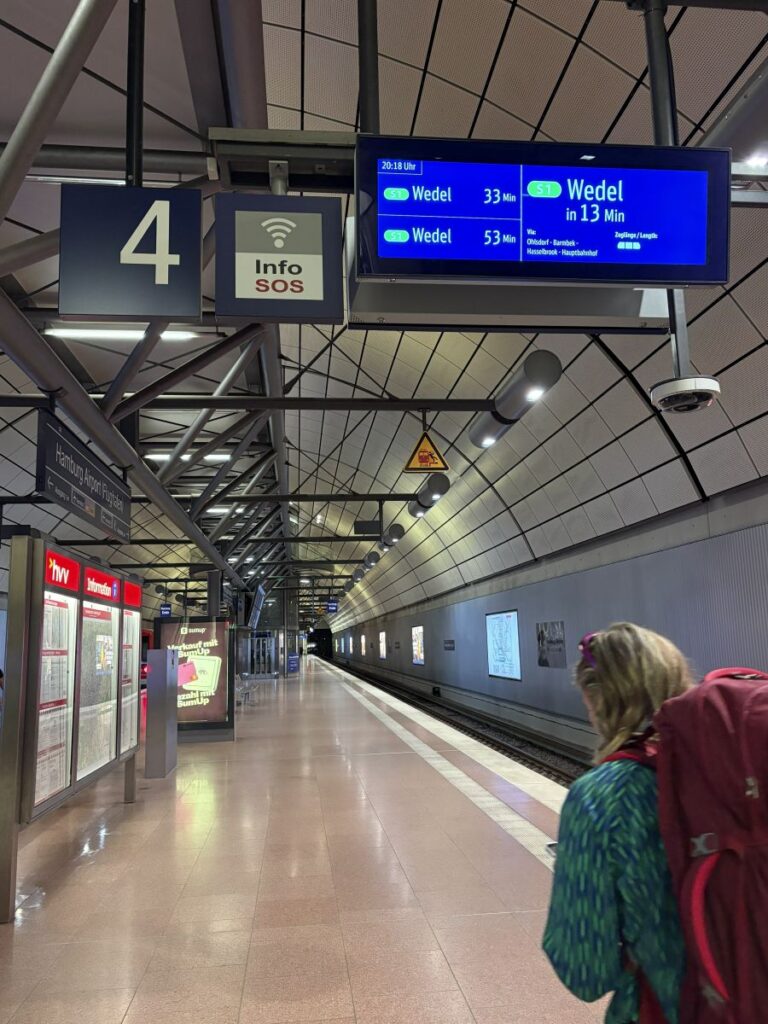 Hamburg airport train